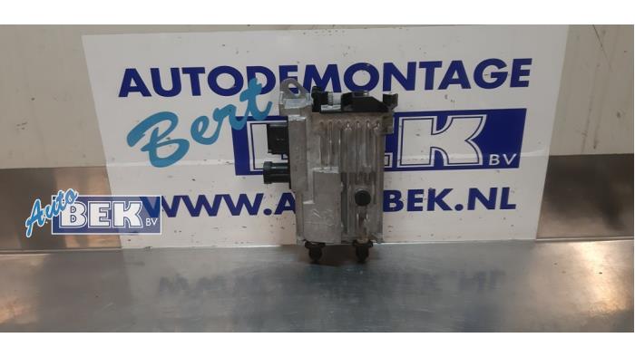 Gebruikte Start/Stop computer Peugeot 308 SW (L4/L9/LC/LJ/LR) 1.6 BlueHDi 120 Prijs € 45,00 Margeregeling aangeboden door Auto Bek