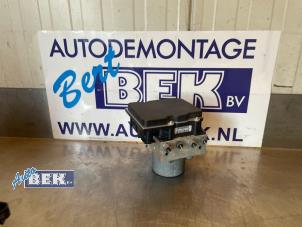 Gebruikte ABS Pomp Landrover Range Rover Sport (LS) 3.6 TDV8 32V Prijs € 160,00 Margeregeling aangeboden door Auto Bek