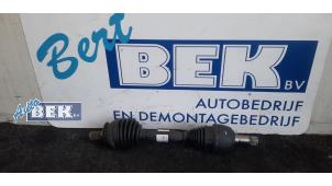 Gebruikte Homokineetas links-voor Mercedes B (W246,242) 1.6 B-200 BlueEFFICIENCY Turbo 16V Prijs € 180,00 Margeregeling aangeboden door Auto Bek
