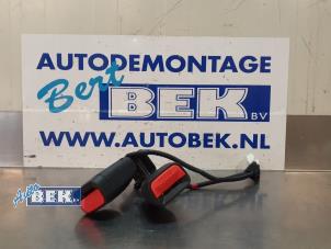 Gebruikte Veiligheidsgordel Insteek midden-achter Kia Sportage (SL) 1.7 CRDi 16V 4x2 Prijs op aanvraag aangeboden door Auto Bek