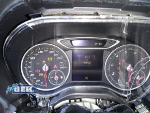 Gebruikte Kilometerteller KM Mercedes B (W246,242) 1.6 B-200 BlueEFFICIENCY Turbo 16V Prijs € 250,00 Margeregeling aangeboden door Auto Bek