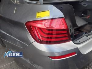 Gebruikte Achterlicht links BMW 5 serie (F10) 535d xDrive 24V Prijs € 170,00 Margeregeling aangeboden door Auto Bek