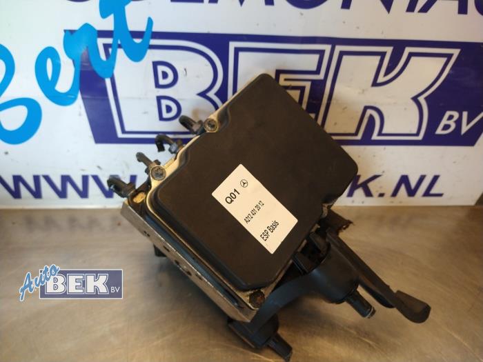 Gebruikte Computer ABS Mercedes E (W212) E-220 CDI 16V BlueEfficiency,BlueTEC Prijs € 47,50 Margeregeling aangeboden door Auto Bek