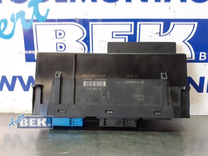 Gebruikte Module Comfort BMW 1 serie (E82) 118d 16V Prijs € 47,50 Margeregeling aangeboden door Auto Bek