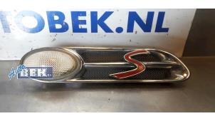Gebruikte Knipperlicht Scherm rechts-voor Mini Mini Cooper S (R53) 1.6 16V Prijs € 25,00 Margeregeling aangeboden door Auto Bek