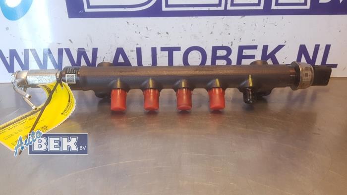 Gebruikte Common rail (Injectie) Opel Astra K Sports Tourer 1.6 CDTI 110 16V Prijs € 75,00 Margeregeling aangeboden door Auto Bek