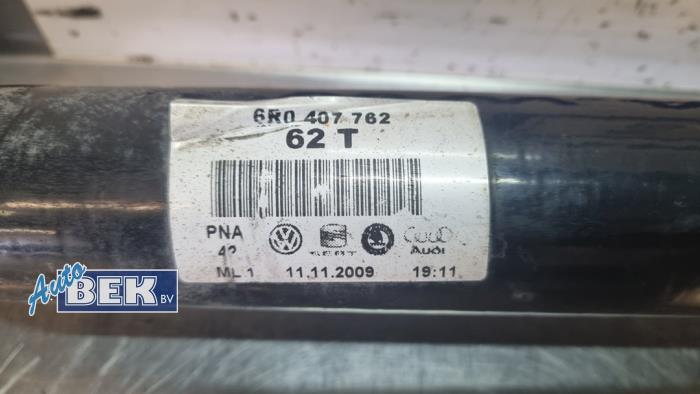 Aandrijfas rechts-voor van een Volkswagen Polo V (6R) 1.4 16V 2009