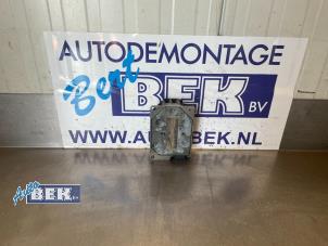 Gebruikte Radio versterker Mercedes CLS (C218) 63 AMG 5.5 V8 32V Prijs € 17,50 Margeregeling aangeboden door Auto Bek