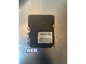 Gebruikte ABS Pomp Citroen C5 III Berline (RD) 1.6 HDiF 16V Prijs € 72,50 Margeregeling aangeboden door Auto Bek