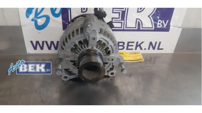 Dynamo van een BMW 3 serie (F30) 320i xDrive 2.0 16V 2017