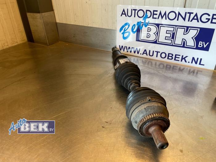 Gebruikte Aandrijfas rechts-voor Volvo S80 (TR/TS) 2.9 T6 24V Prijs € 37,50 Margeregeling aangeboden door Auto Bek
