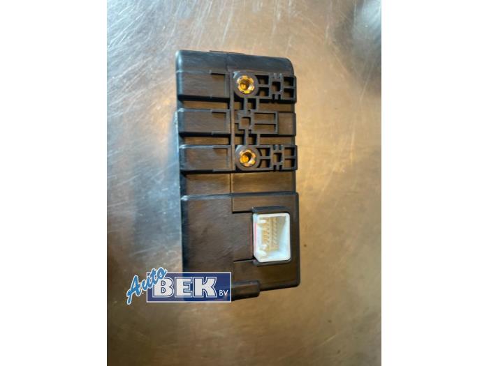 ABS Computer van een Lexus RX (L2) 400h V6 24V VVT-i 4x4 2005