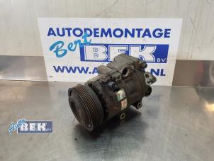 Gebruikte Aircopomp Hyundai Santa Fe II (CM) 2.2 CRDi 16V 4x2 Prijs € 70,00 Margeregeling aangeboden door Auto Bek