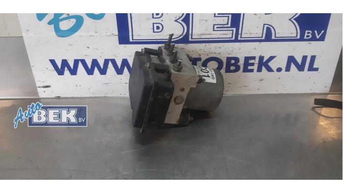 Gebruikte ABS Pomp Hyundai Santa Fe II (CM) 2.2 CRDi 16V 4x2 Prijs € 50,00 Margeregeling aangeboden door Auto Bek
