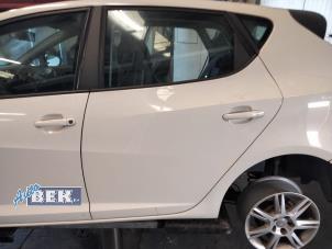 Gebruikte Deurplaat 4Deurs links-achter Seat Ibiza IV (6J5) 1.4 TDI Prijs op aanvraag aangeboden door Auto Bek