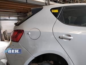 Gebruikte Hoek Carrosserie rechts-achter Seat Ibiza IV (6J5) 1.4 TDI Prijs op aanvraag aangeboden door Auto Bek