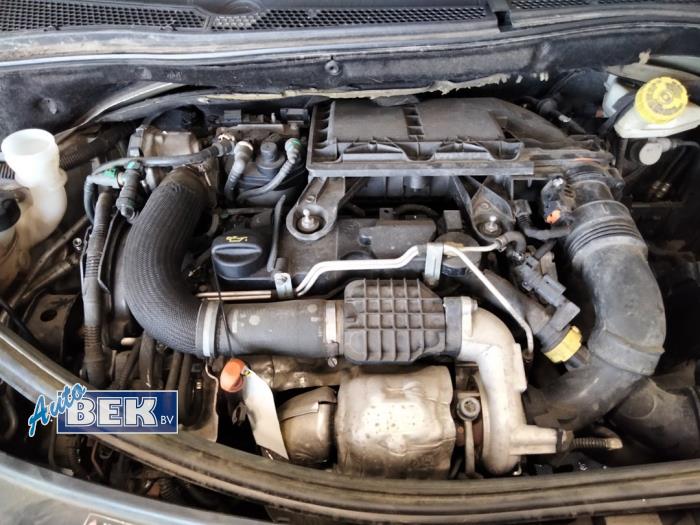 Gebruikte Motor Peugeot 208 I (CA/CC/CK/CL) 1.4 HDi Prijs € 399,99 Margeregeling aangeboden door Auto Bek