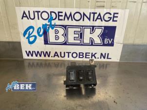 Gebruikte Ruitenwis Schakelaar Jeep Wrangler (YJ) 2.5 Prijs € 35,00 Margeregeling aangeboden door Auto Bek