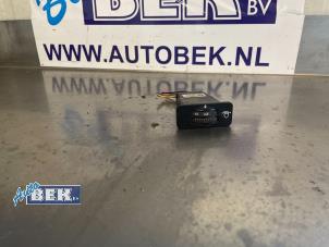 Gebruikte Schakelaar Koplamp Ihv Jeep Wrangler (YJ) 2.5 Prijs € 22,50 Margeregeling aangeboden door Auto Bek