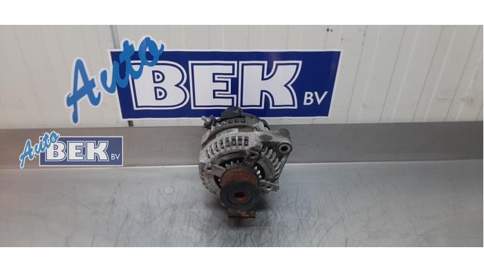 Gebruikte Dynamo Landrover Discovery III (LAA/TAA) 2.7 TD V6 Prijs € 30,00 Margeregeling aangeboden door Auto Bek