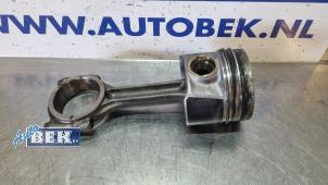 Gebruikte Zuiger Audi A5 Sportback (F5A/F5F) 2.0 TDI 16V Prijs € 124,99 Margeregeling aangeboden door Auto Bek