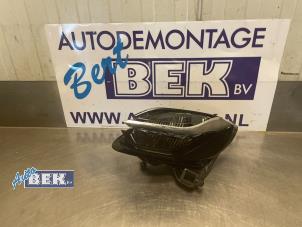 Gebruikte Koplamp links Mercedes E Estate (S213) E-53 AMG EQ Boost 3.0 24V 4-Matic+ Prijs € 49,99 Margeregeling aangeboden door Auto Bek