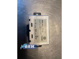 Gebruikte Alarm module Audi A8 (D2) 4.2 V8 32V Quattro Prijs € 24,99 Margeregeling aangeboden door Auto Bek