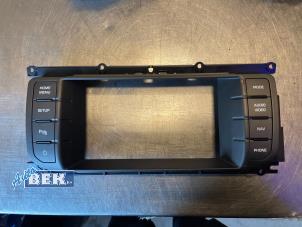 Gebruikte Bediening boordcomputer Landrover Range Rover Evoque (LVJ/LVS) 2.2 SD4 16V 5-drs. Prijs € 24,99 Margeregeling aangeboden door Auto Bek