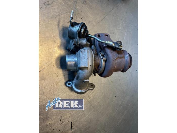 Gebruikte G-lader Ford Fiesta 5 (JD/JH) 1.6 TDCi 16V Prijs € 225,00 Margeregeling aangeboden door Auto Bek