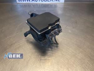 Gebruikte ABS Pomp Mercedes Sprinter 3,5t (906.63) 315 CDI 16V Prijs € 225,00 Margeregeling aangeboden door Auto Bek