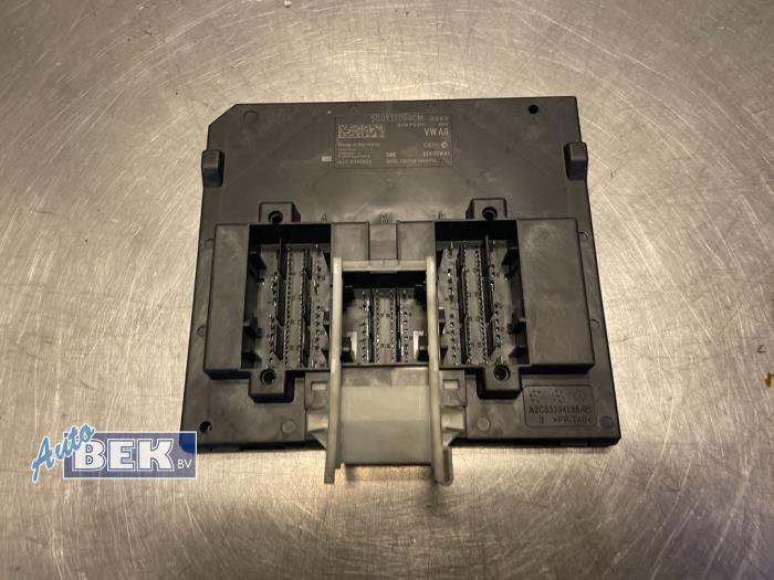 Computer Body Control van een Volkswagen Golf VII (AUA) 1.6 TDI BMT 16V 2017