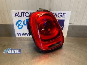 Gebruikte Achterlicht links Mini Mini (F55) Prijs € 65,00 Margeregeling aangeboden door Auto Bek