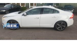Gebruikte Deur 4Deurs links-achter Volvo S60 II (FS) 2.0 D3 20V Prijs € 150,00 Margeregeling aangeboden door Auto Bek