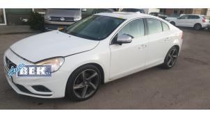 Gebruikte Scherm links-voor Volvo S60 II (FS) 2.0 D3 20V Prijs € 150,00 Margeregeling aangeboden door Auto Bek