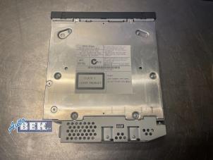 Gebruikte CD Wisselaar Mini Mini Open (R57) 1.6 16V Cooper S Prijs € 75,00 Margeregeling aangeboden door Auto Bek