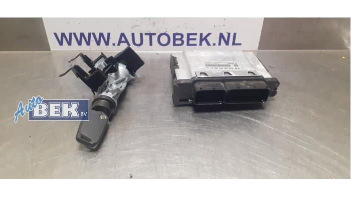 Gebruikte Kontaktslot + computer Volkswagen Polo V (6R) 1.2 TSI 16V BlueMotion Technology Prijs € 174,95 Margeregeling aangeboden door Auto Bek
