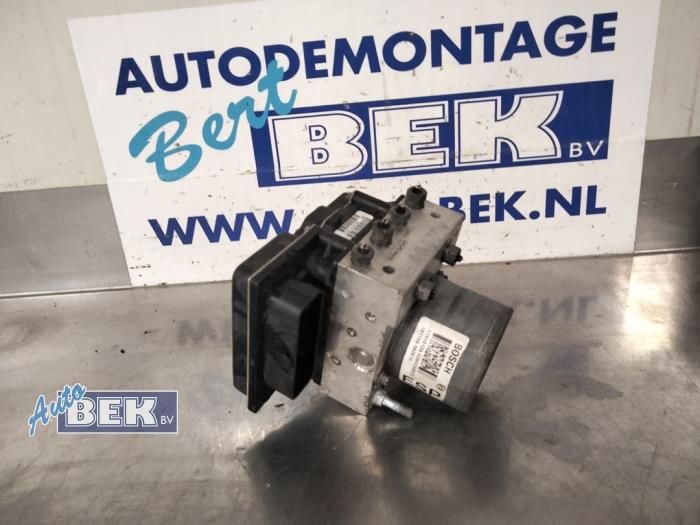 Gebruikte ABS Pomp Alfa Romeo MiTo (955) 1.4 Turbo Multi Air 16V Prijs € 42,00 Margeregeling aangeboden door Auto Bek
