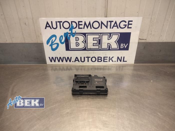 Gebruikte Computer Diversen Renault Clio IV (5R) 1.5 Energy dCi 90 FAP Prijs € 25,00 Margeregeling aangeboden door Auto Bek