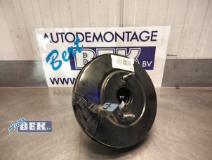 Gebruikte Rembooster Peugeot 2008 (CU) 1.2 12V e-THP PureTech 110 Prijs € 75,00 Margeregeling aangeboden door Auto Bek