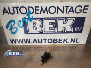 Gebruikte Remlicht Schakelaar Landrover Range Rover Evoque (LVJ/LVS) 2.2 SD4 16V 5-drs. Prijs € 10,00 Margeregeling aangeboden door Auto Bek