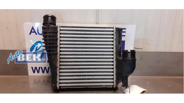 Gebruikte Intercooler Citroen C4 Grand Picasso (3A) 1.6 BlueHDI 120 Prijs € 40,00 Margeregeling aangeboden door Auto Bek