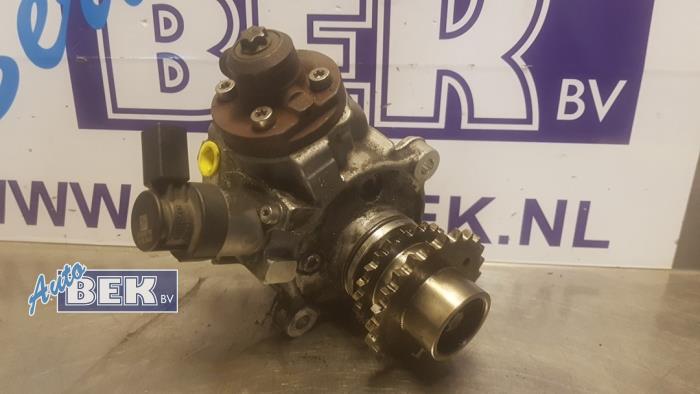 Gebruikte Dieselpomp Mercedes E (W213) E-220d 2.0 Turbo 16V Prijs € 240,00 Margeregeling aangeboden door Auto Bek