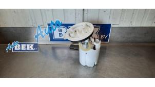 Gebruikte Tank element Pomp Volkswagen Golf VII Variant (AUVV) 1.6 16V Prijs € 80,00 Margeregeling aangeboden door Auto Bek
