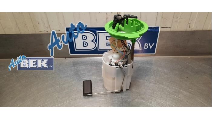 Gebruikte Tank element Pomp Volkswagen Passat (3G2) 1.4 GTE Hybrid 16V Prijs € 90,00 Margeregeling aangeboden door Auto Bek