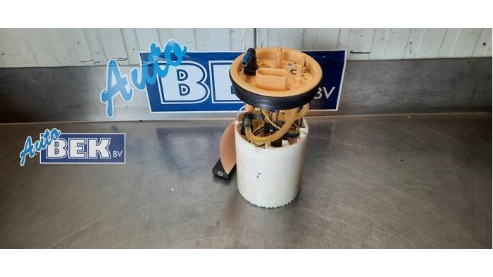 Gebruikte Brandstofpomp Elektrisch Volkswagen Polo V (6R) 1.4 TDI 12V 75 Prijs € 39,95 Margeregeling aangeboden door Auto Bek