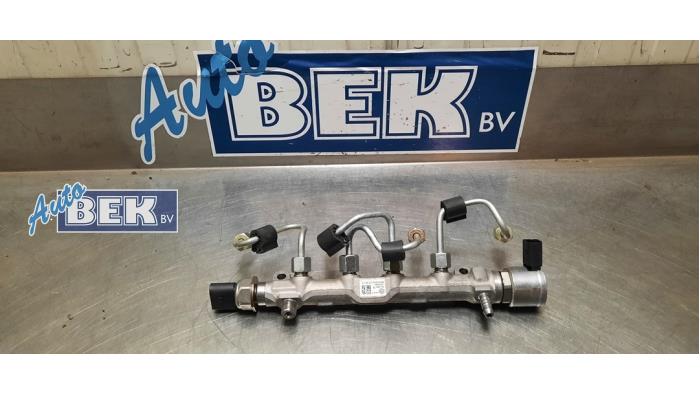 Gebruikte Brandstofverdeler Volkswagen Caddy Combi III (2KB,2KJ) 2.0 TDI 16V DPF Prijs € 75,00 Margeregeling aangeboden door Auto Bek