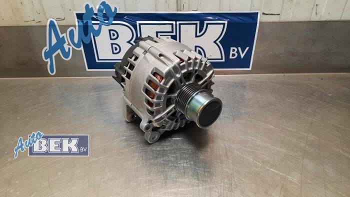 Dynamo van een Volkswagen Caddy Alltrack 1.4 TSI 16V 2017