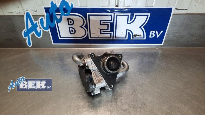 Gebruikte Uitlaat gasklep (EGR) Volkswagen Golf VII Variant (AUVV) 1.6 TDI BlueMotion 16V Prijs € 68,95 Margeregeling aangeboden door Auto Bek