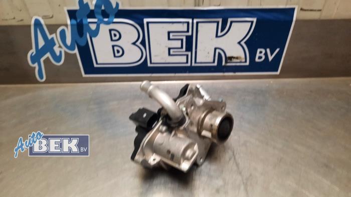 Gebruikte Uitlaat gasklep (EGR) Volkswagen Golf VII (AUA) 1.6 TDI BlueMotion 16V Prijs € 59,95 Margeregeling aangeboden door Auto Bek