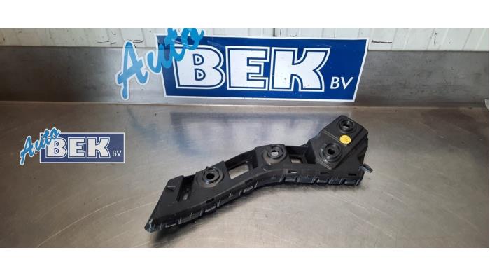 Gebruikte Diversen Volkswagen Touran (5T1) 2.0 TDI 110 Prijs € 9,50 Margeregeling aangeboden door Auto Bek